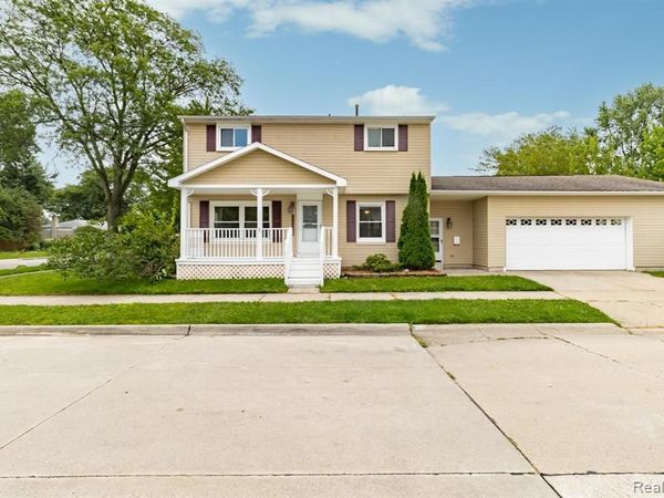 23225 Elaine Street, St. Clair Shores, MI 48080