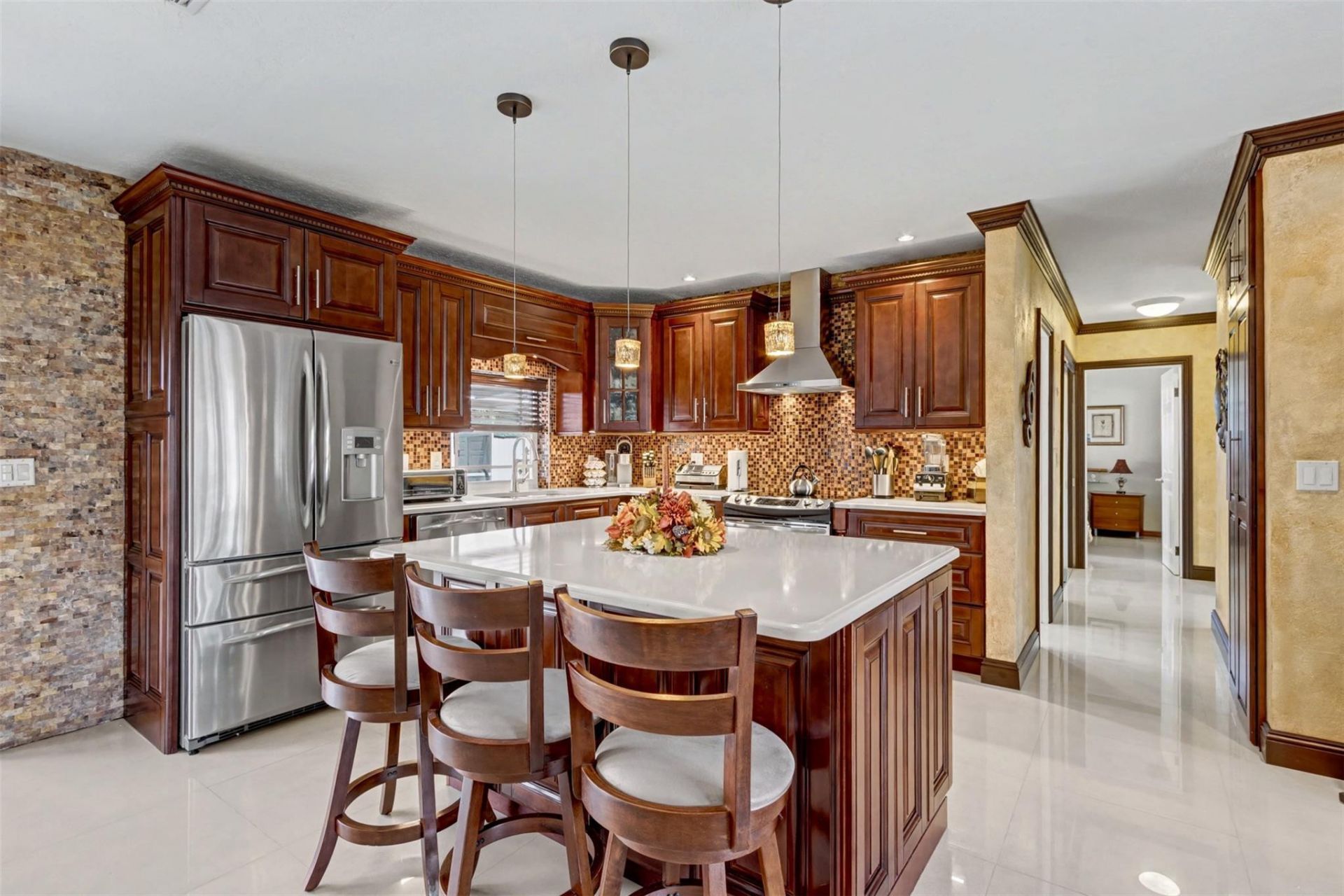 1017 NE 4th Street, Hallandale Beach, FL 33009 Photo