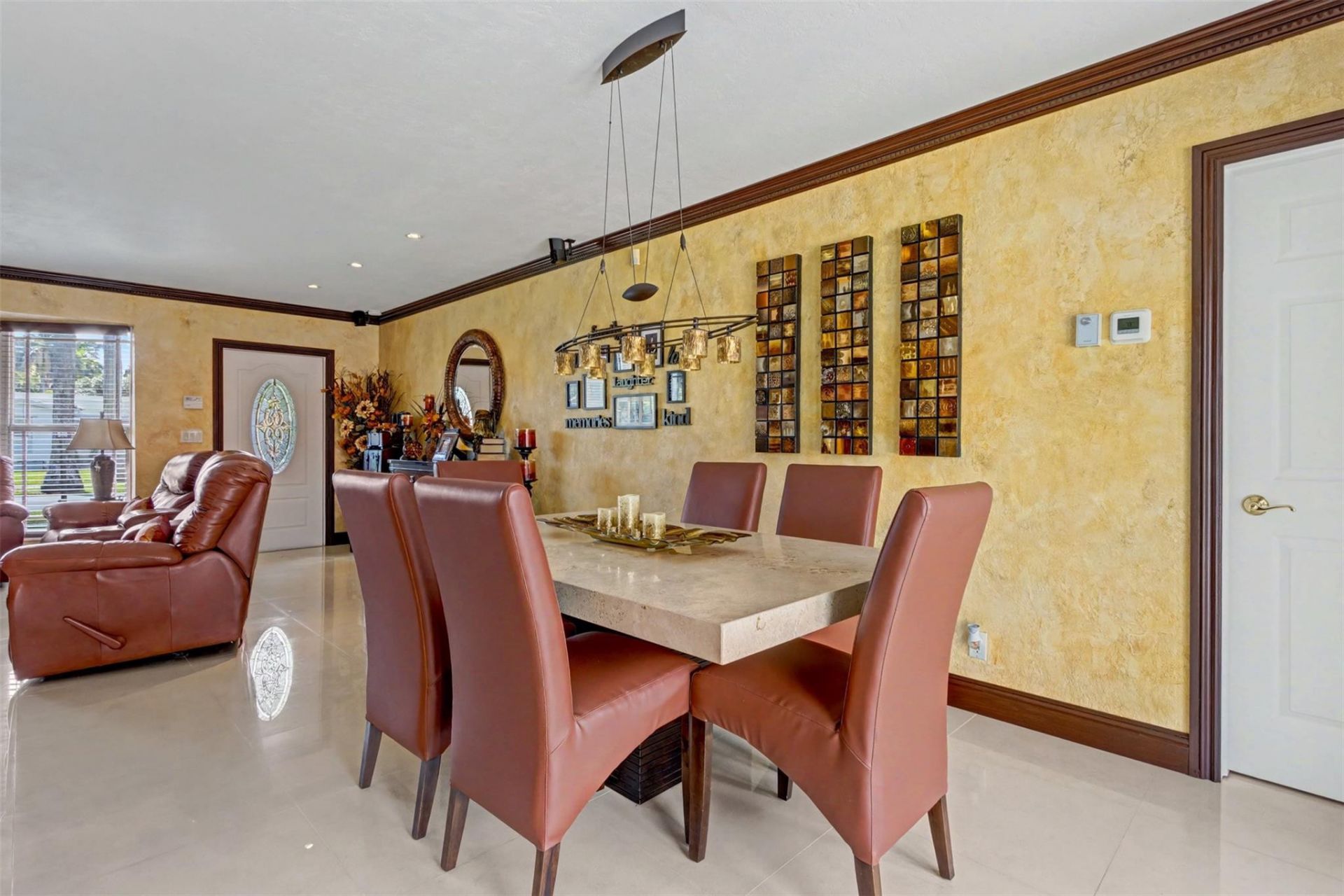 1017 NE 4th Street, Hallandale Beach, FL 33009 Photo