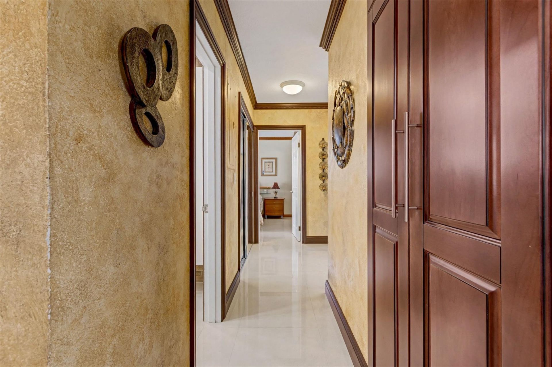 1017 NE 4th Street, Hallandale Beach, FL 33009 Photo