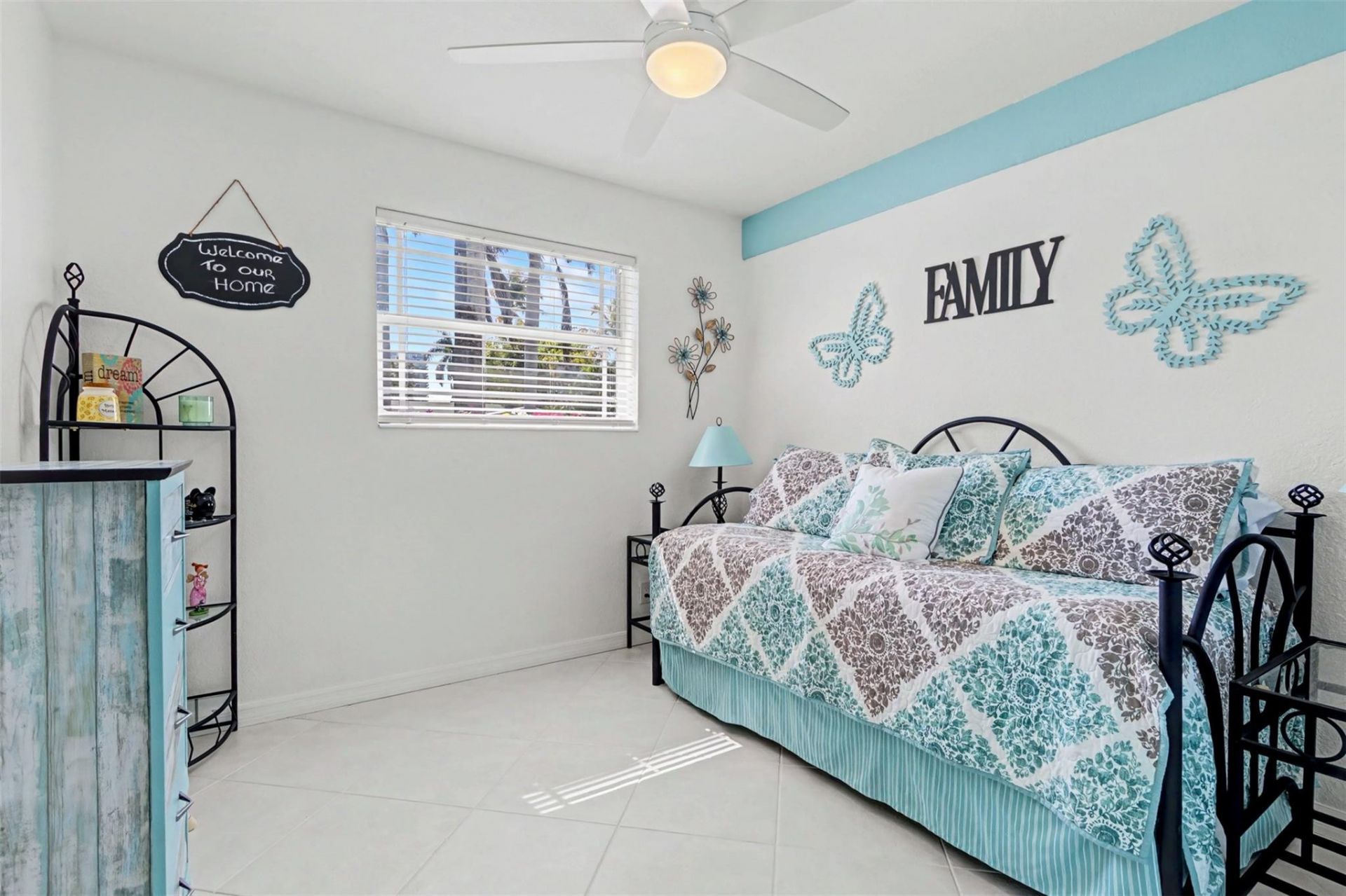 1017 NE 4th Street, Hallandale Beach, FL 33009 Photo