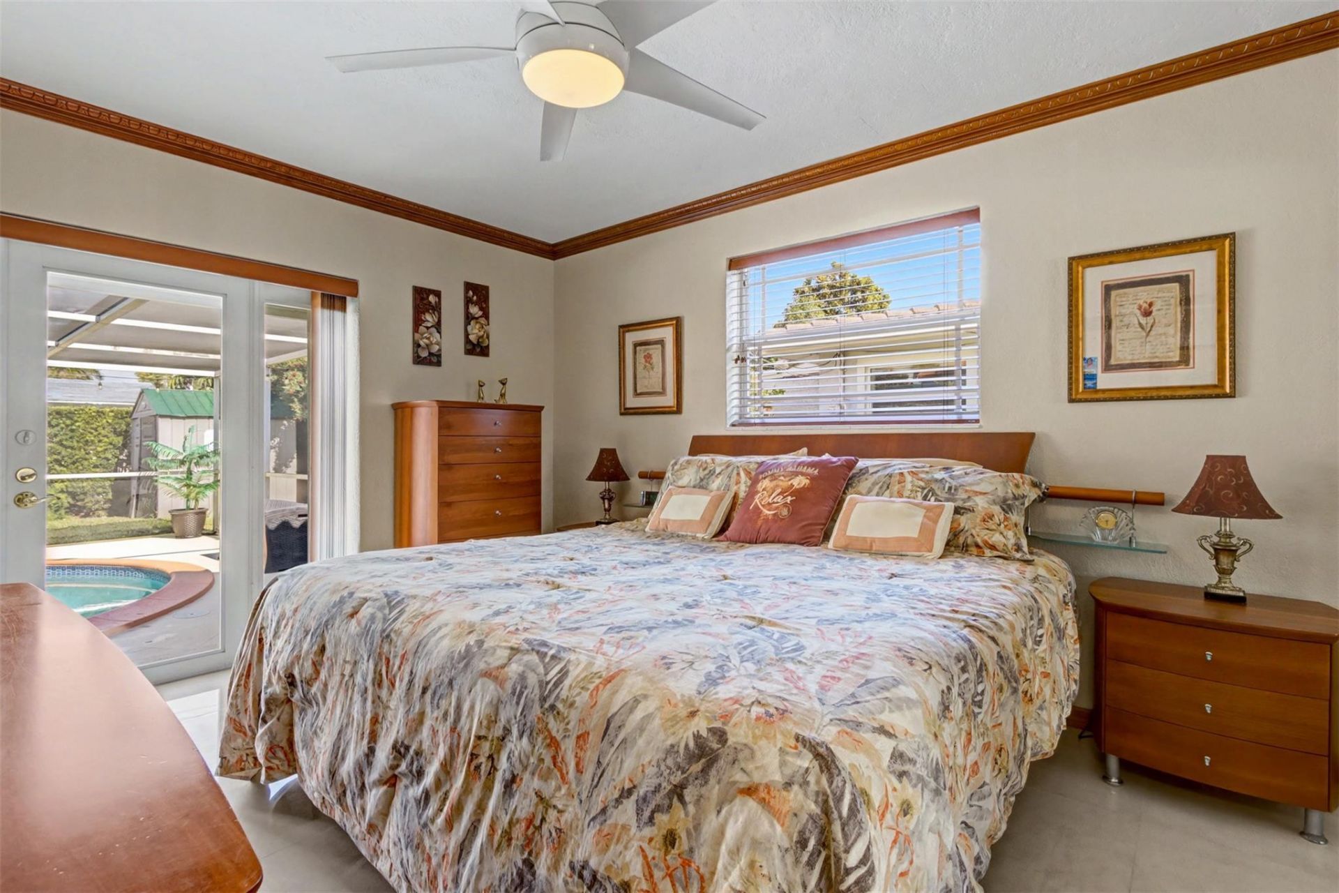 1017 NE 4th Street, Hallandale Beach, FL 33009 Photo