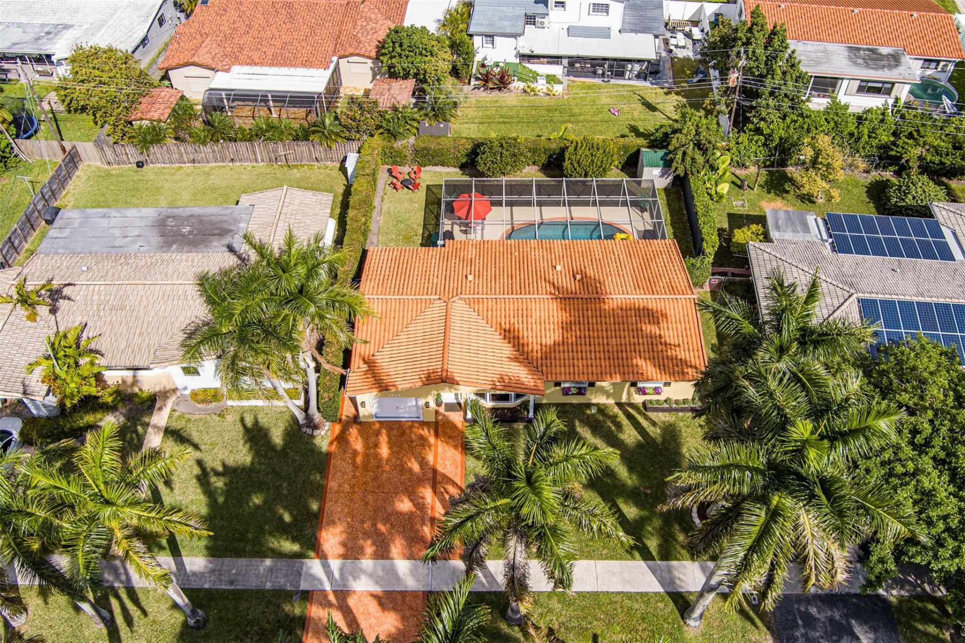 1017 NE 4th Street, Hallandale Beach, FL 33009 Photo