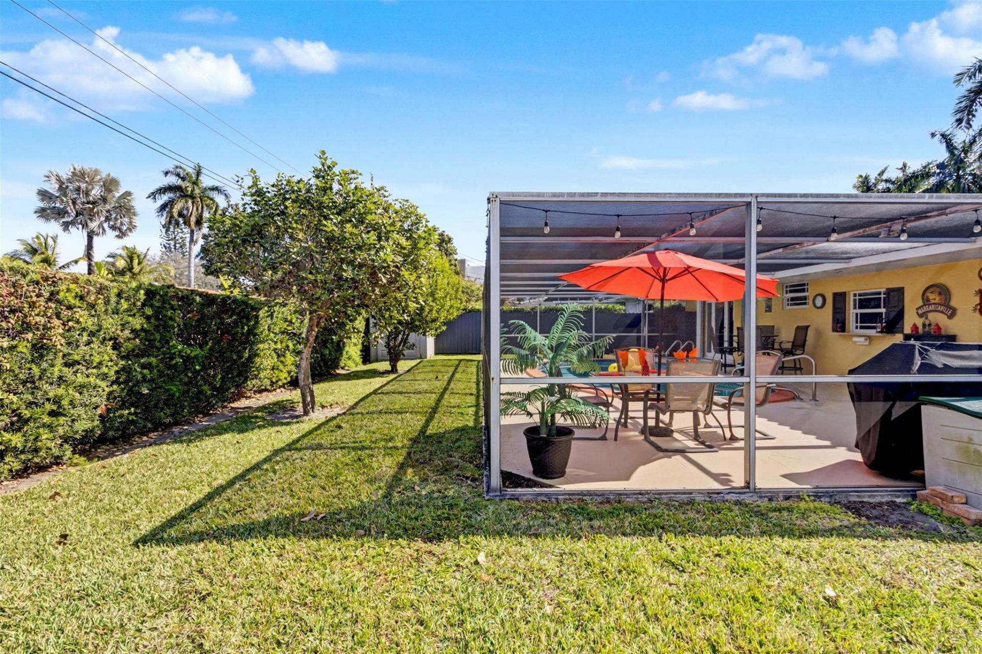 1017 NE 4th Street, Hallandale Beach, FL 33009 Photo