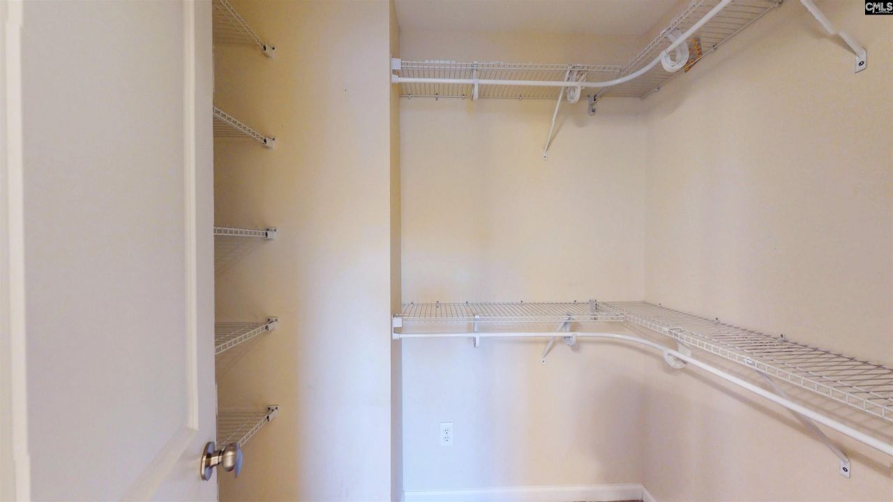 215 Favorite Court  Photo 14