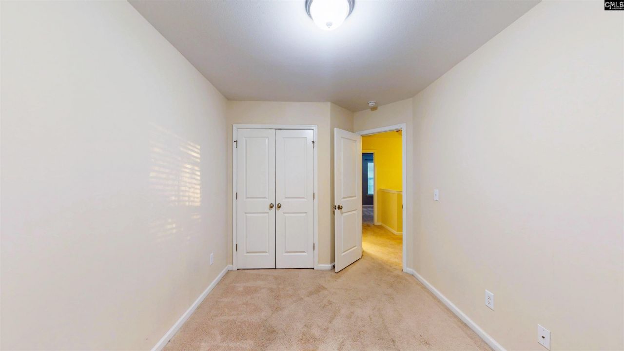 215 Favorite Court  Photo 16