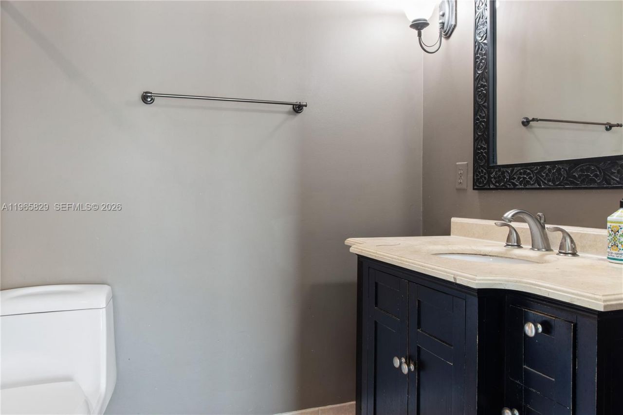 2162 W 60th St , Unit 14203, Hialeah, FL 33016 Photo