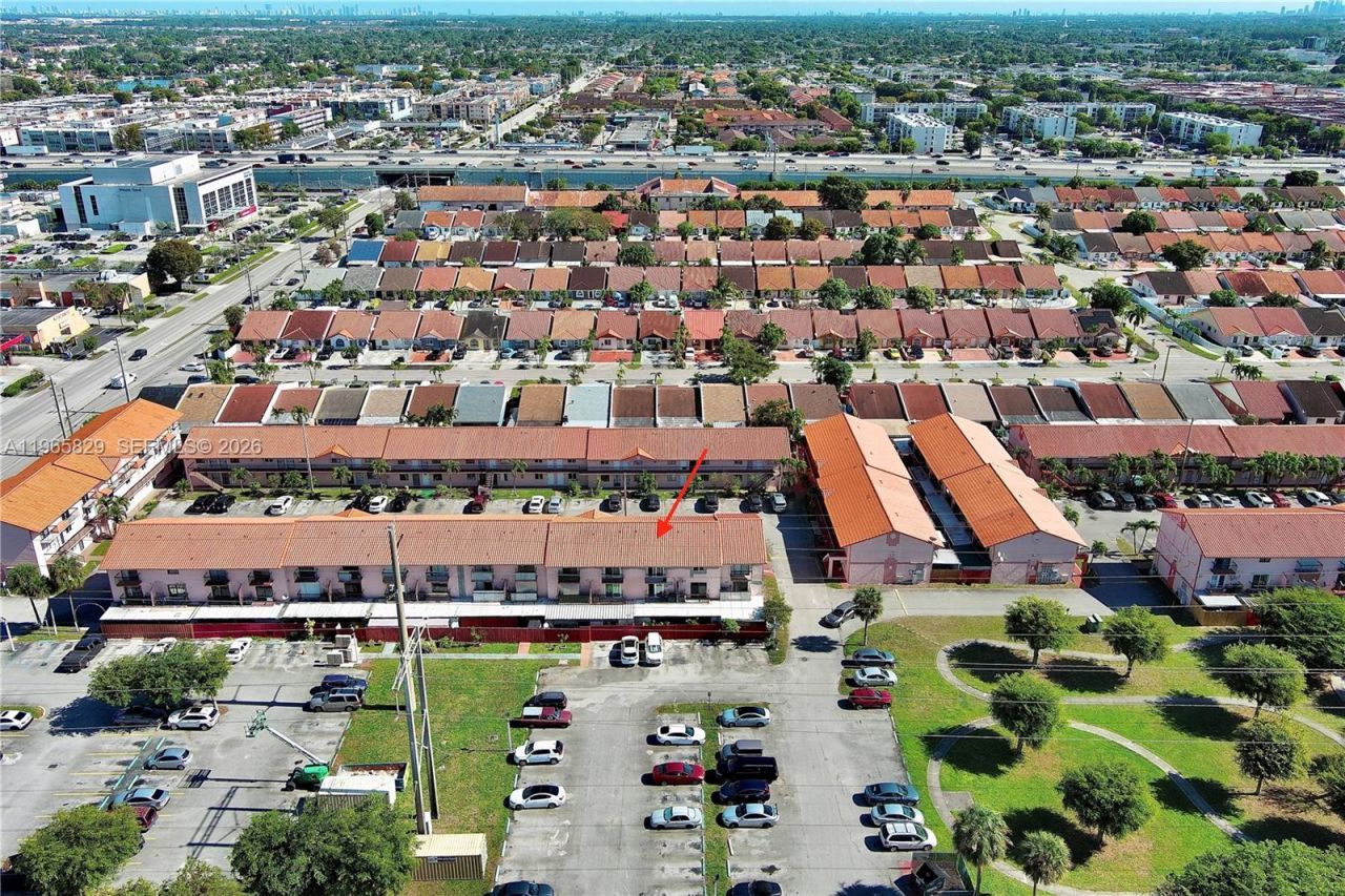 2162 W 60th St , Unit 14203, Hialeah, FL 33016 Photo