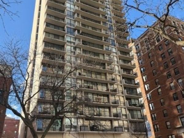 3150 N Sheridan Road, Unit 9A, Chicago, IL 60657