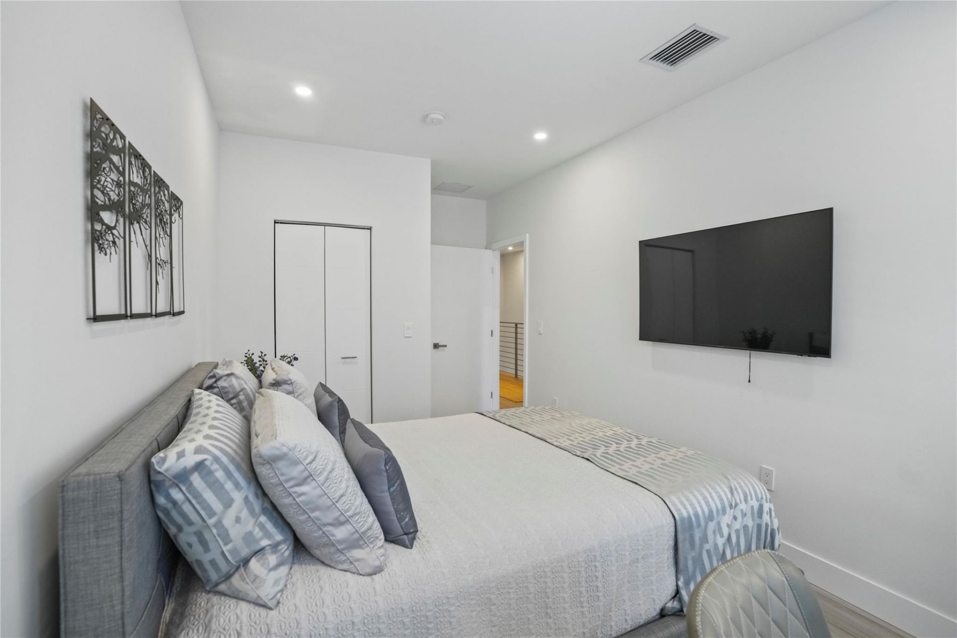 1514 SW 4th Avenue, Unit 1514, Fort Lauderdale, FL 33315 Photo