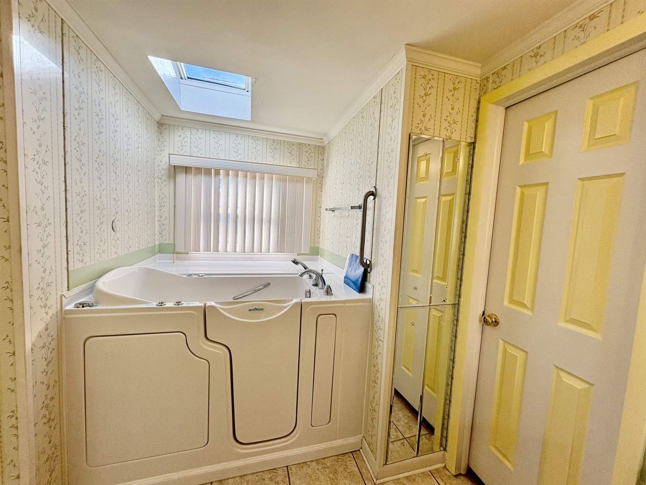 931 Winston Trail Photo 12