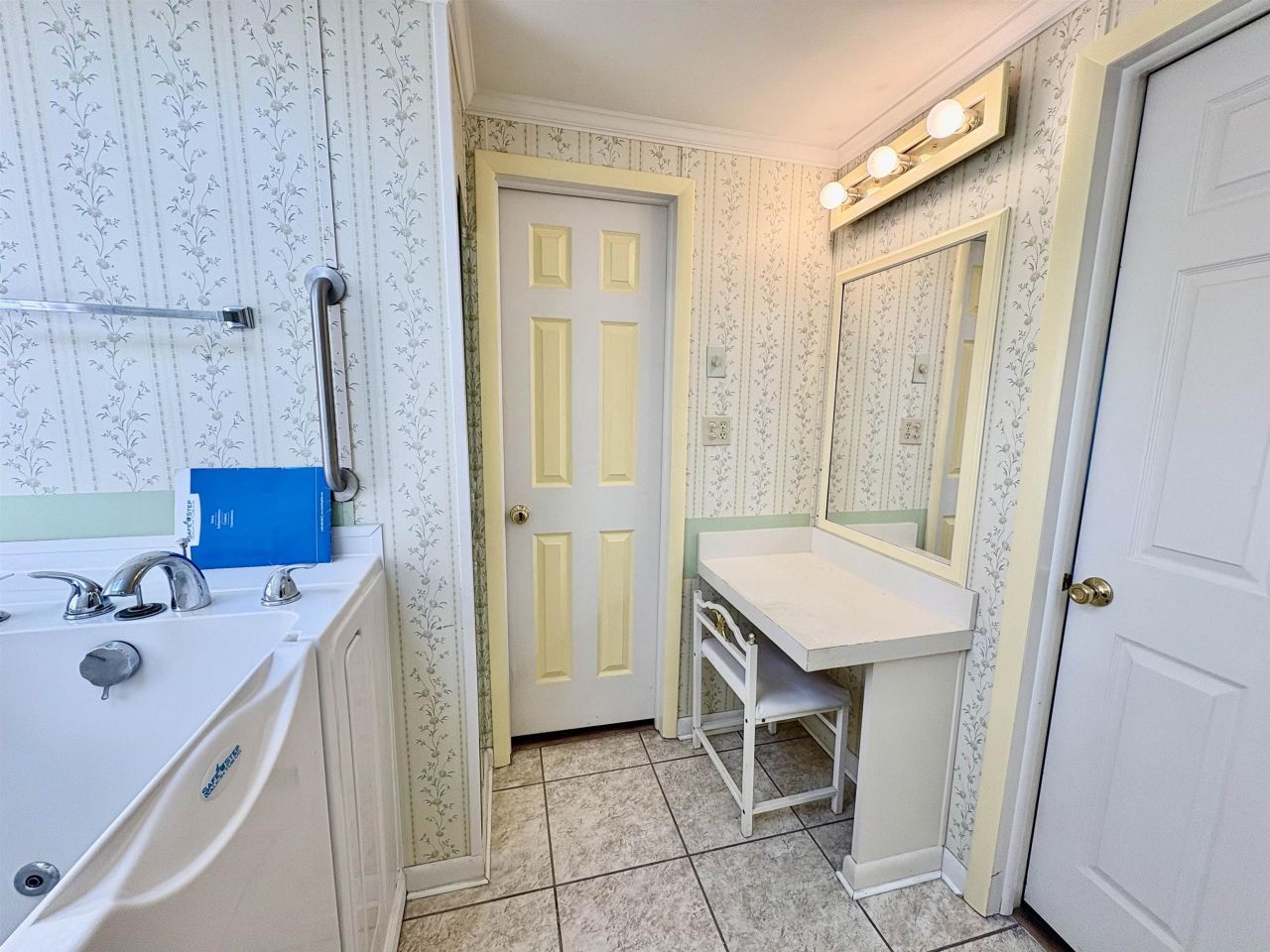 931 Winston Trail Photo 13