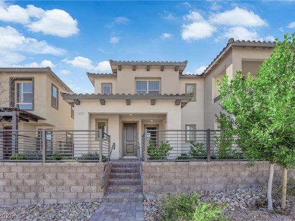 11680 Hamilton Lake Avenue , Las Vegas, NV 89138