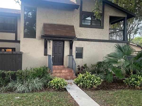 2191 Bayberry Dr, Unit 2191, Pembroke Pines, FL 33024