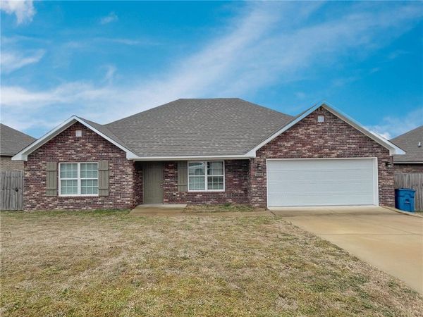 1012 Vista Drive , Gentry, AR 72761