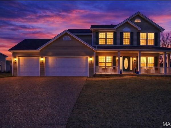 47 Savannah Hill Drive, St Peters, MO 63376