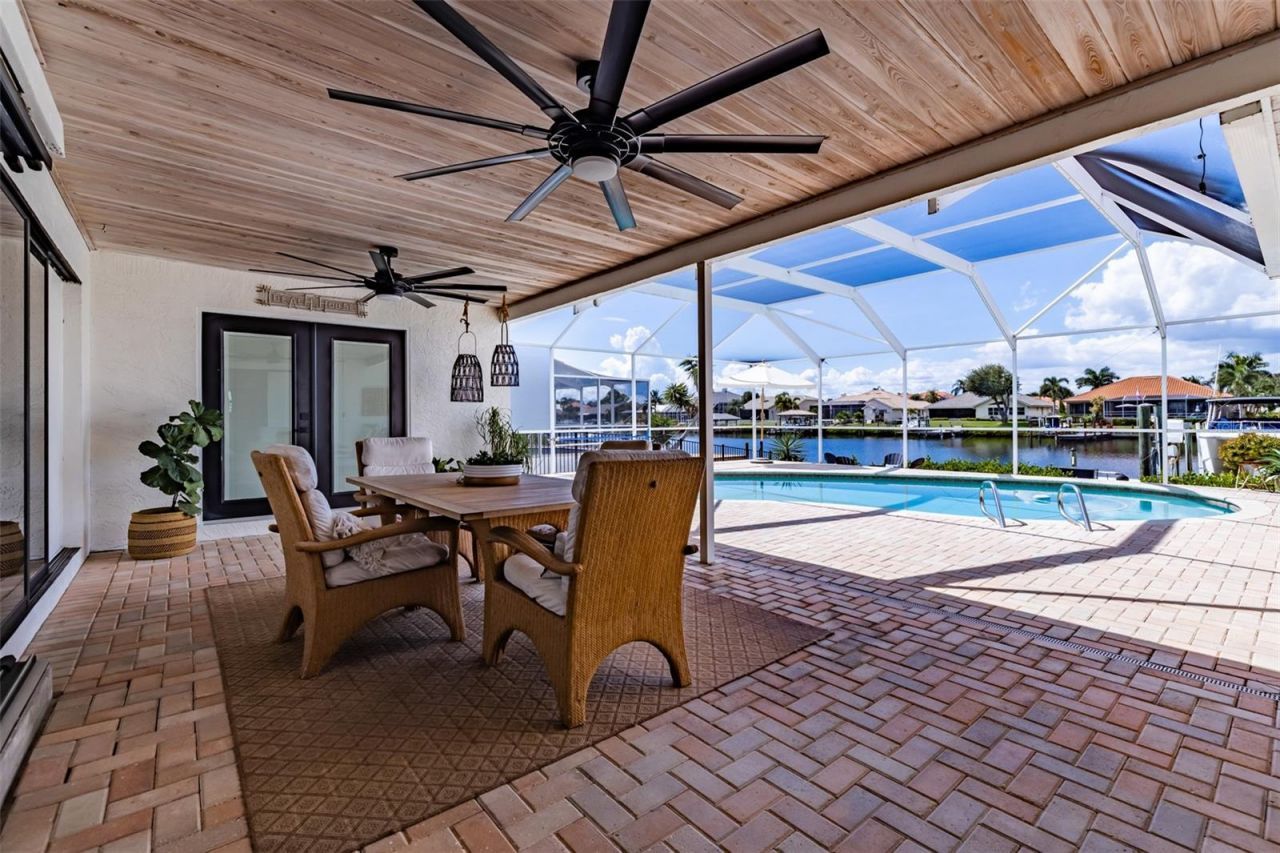 917 Chipaway Drive, Apollo Beach, FL 33572 Photo