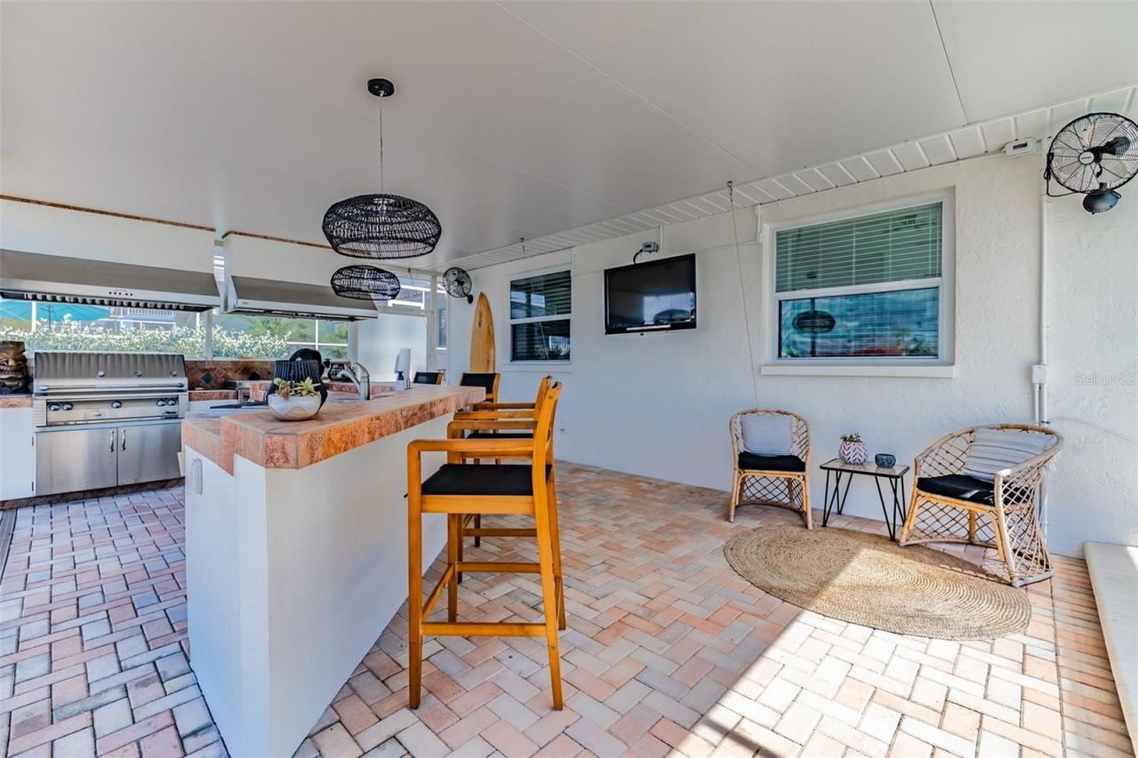 917 Chipaway Drive, Apollo Beach, FL 33572 Photo