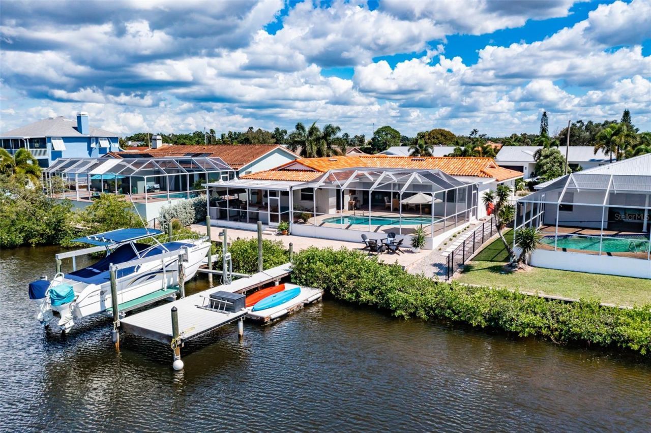 917 Chipaway Drive, Apollo Beach, FL 33572 Photo