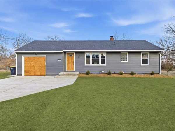 11805 Oakley Avenue, Kansas City, MO 64137