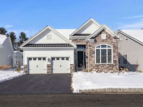 30 Tamarack Way, Unit 30, Tyngsborough, MA 01879