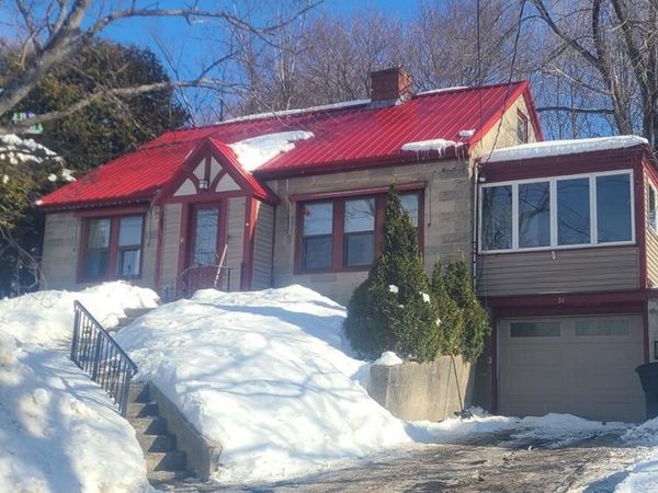 31 Oak Street, Presque Isle, ME 04769