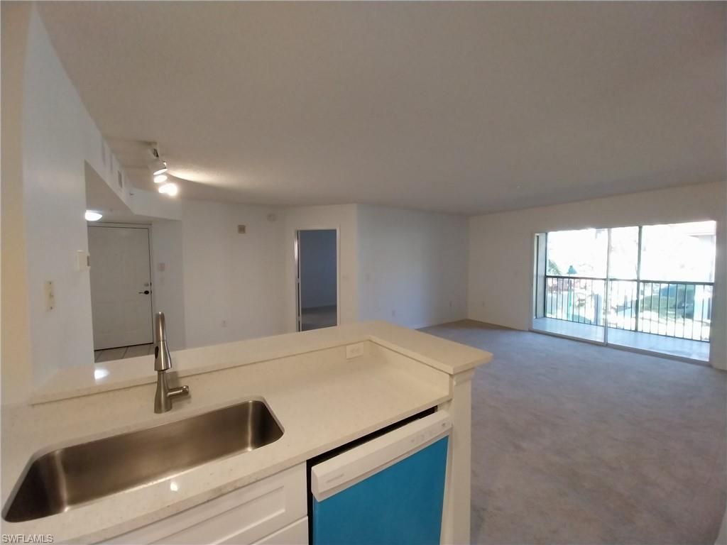 8950 Colonnades Ct E, Unit 824, Bonita Springs, FL 34135 Photo