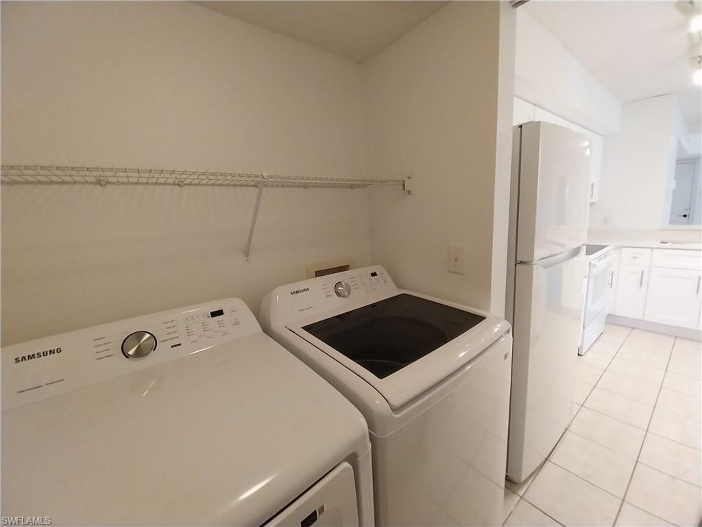 8950 Colonnades Ct E, Unit 824, Bonita Springs, FL 34135 Photo