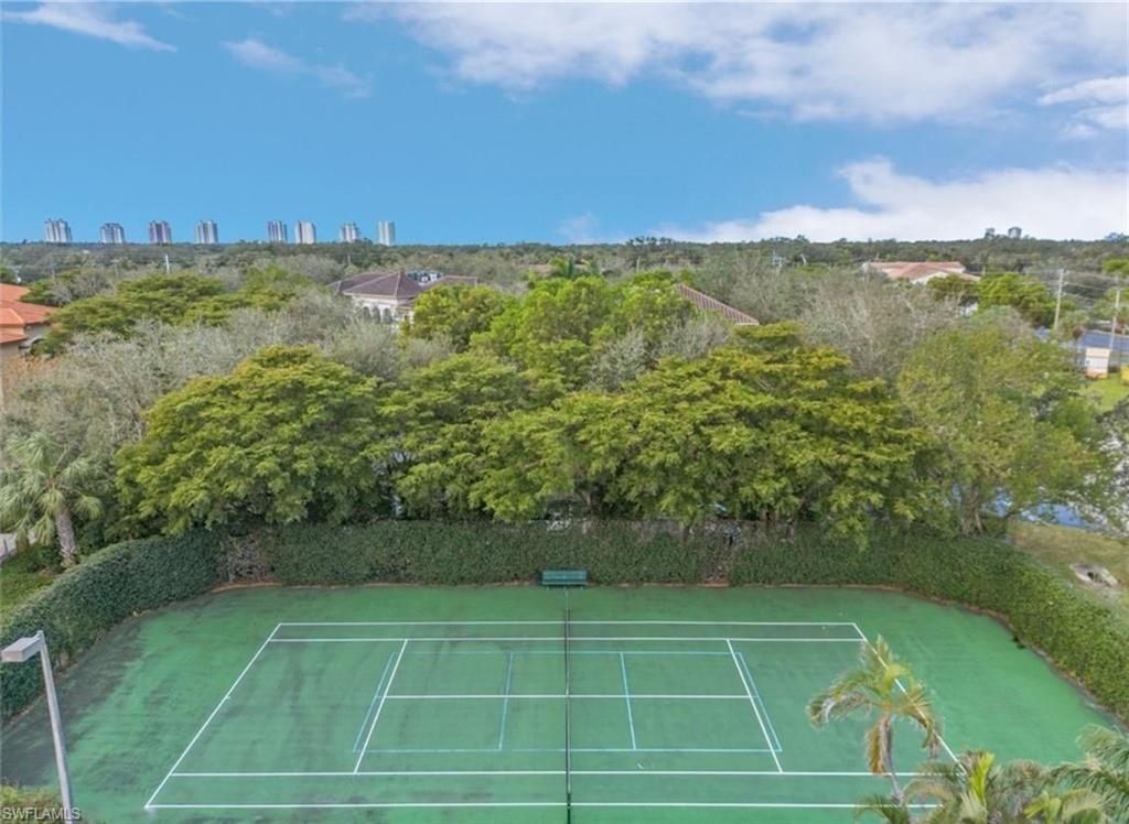 8950 Colonnades Ct E, Unit 824, Bonita Springs, FL 34135 Photo