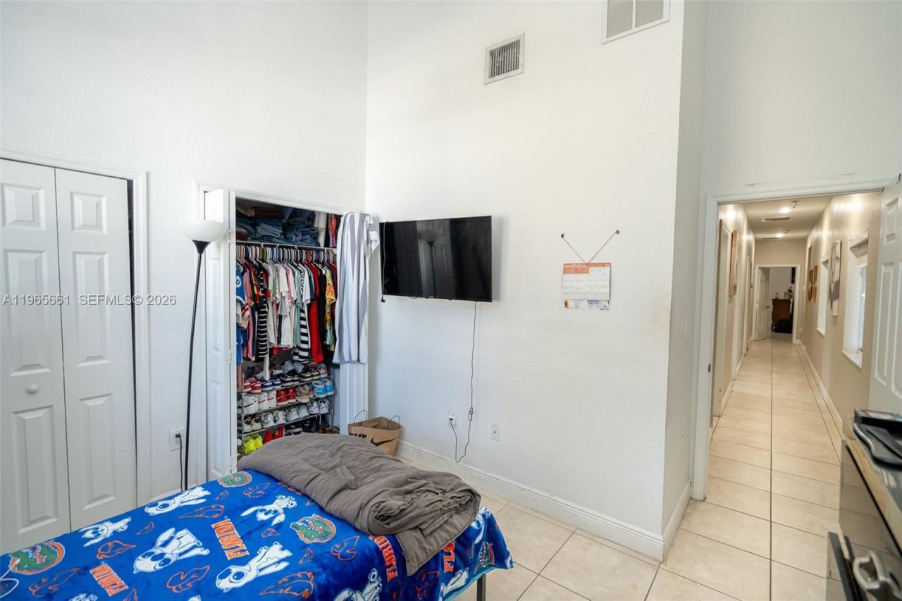 3054 SE 5th Dr, Homestead, FL 33033 Photo