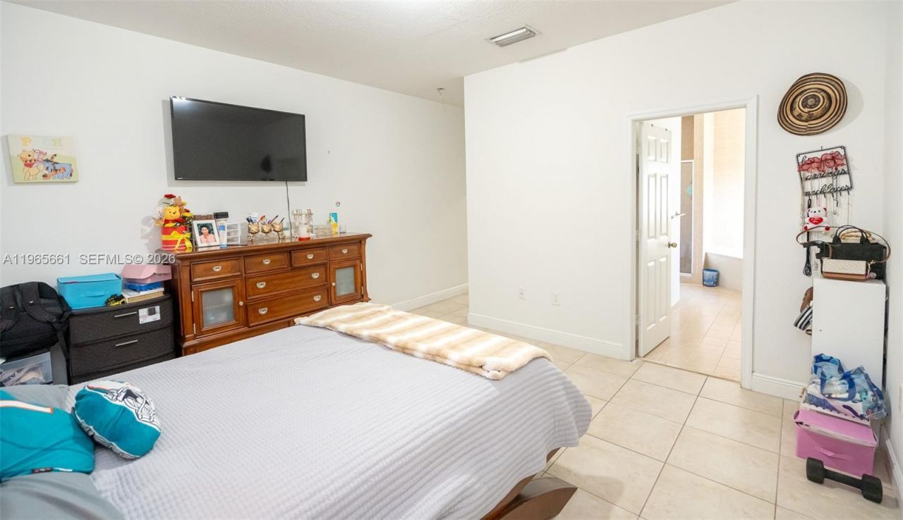 3054 SE 5th Dr, Homestead, FL 33033 Photo