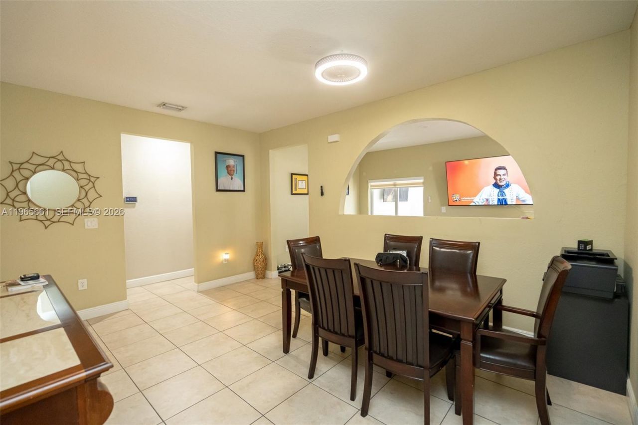 3054 SE 5th Dr, Homestead, FL 33033 Photo