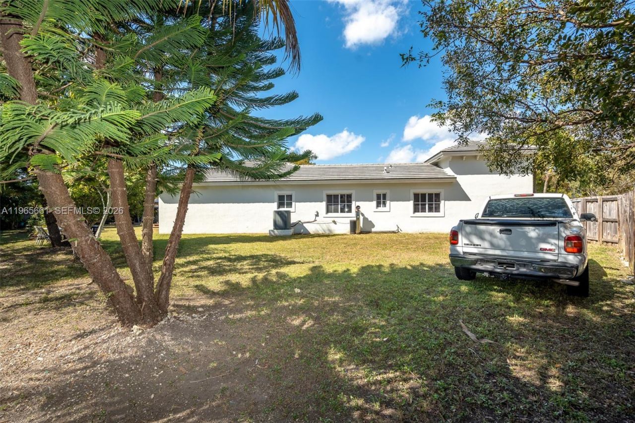 3054 SE 5th Dr, Homestead, FL 33033 Photo