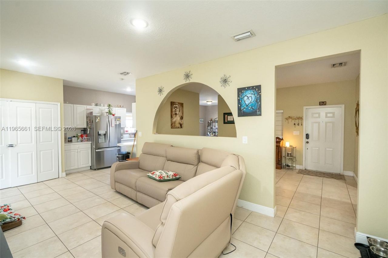 3054 SE 5th Dr, Homestead, FL 33033 Photo