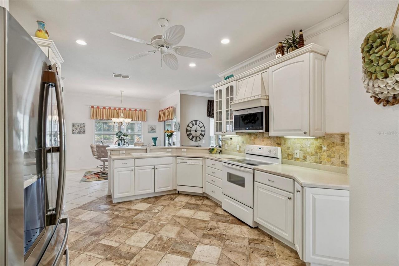 189 Largo Dr, Poinciana, FL 34759 Photo