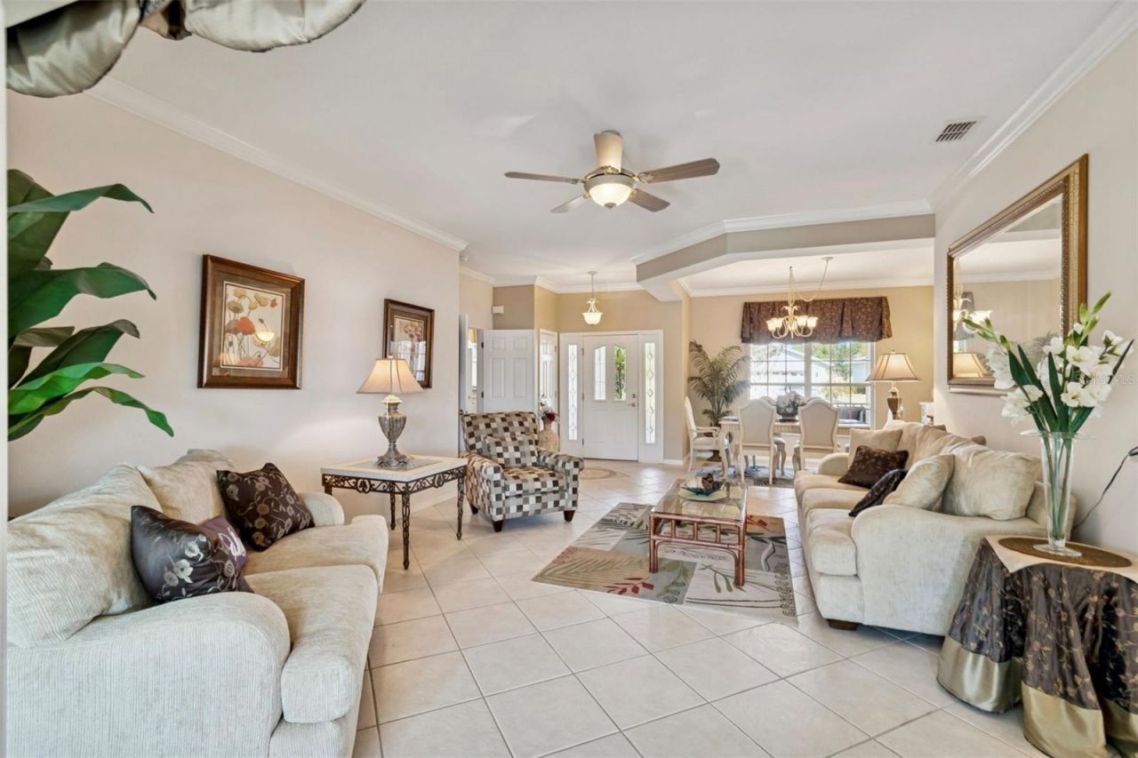 189 Largo Dr, Poinciana, FL 34759 Photo