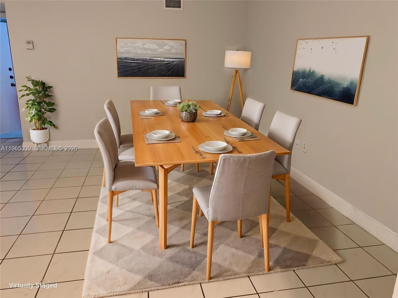 12447 NW 7th St, Miami, FL 33182 Photo