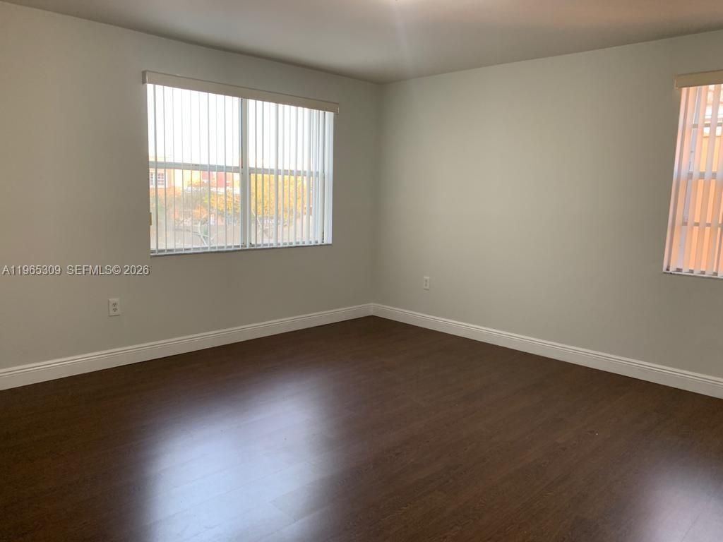 12447 NW 7th St, Miami, FL 33182 Photo