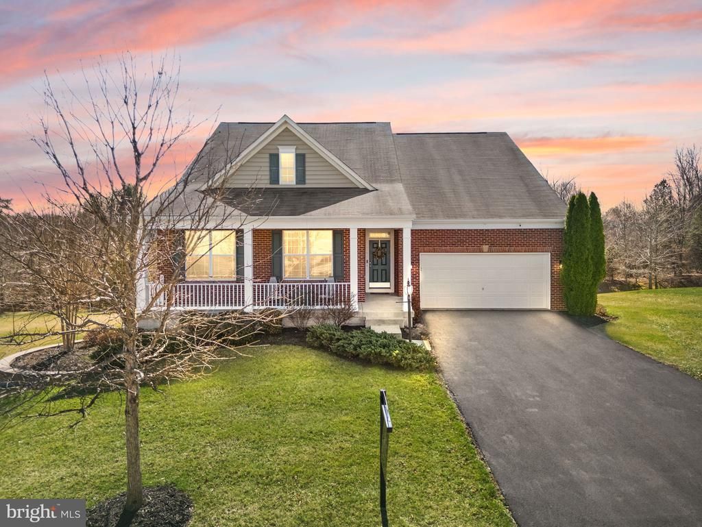 8301 Lucy Avenue, Warrenton, VA 20187 Main Photo