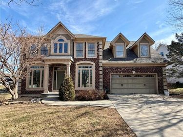 5719 N Dawn Court, Kansas City, MO 64151