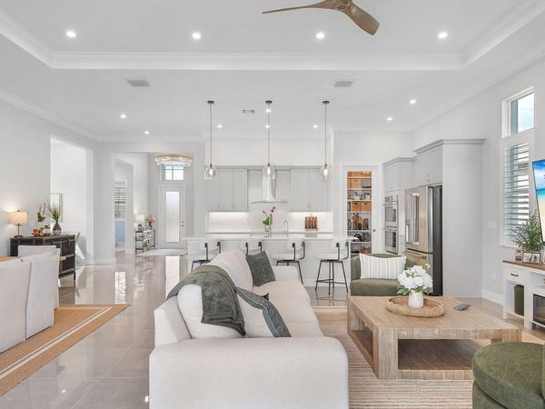 8515 SW Cantante Way, Port St. Lucie, FL 34987