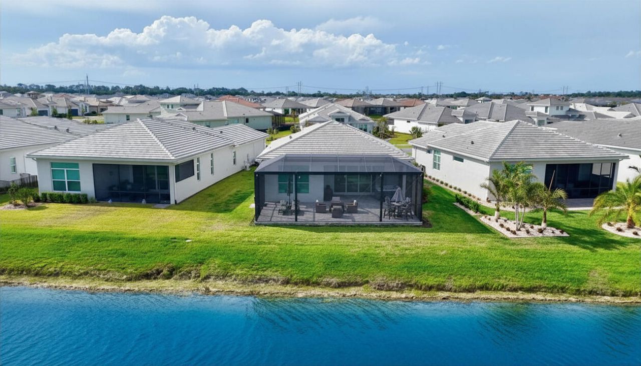 8515 SW Cantante Way, Port Saint Lucie, FL 34987 Photo