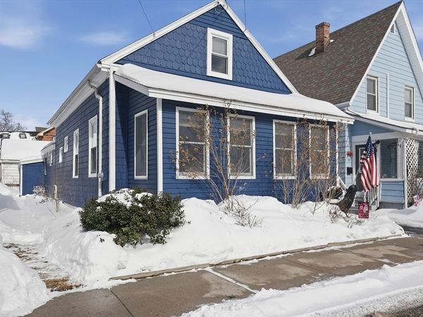 8 School St, Adams, MA 01220