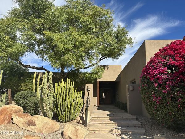 5434 E LINCOLN Drive E, Unit 1, Paradise Valley, AZ 85253