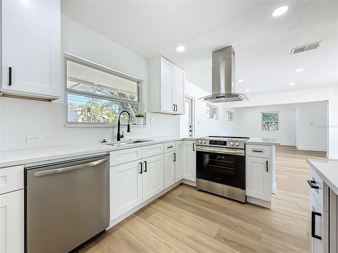 6108 Oak Ridge Avenue, New Port Richey, FL 34653 Photo