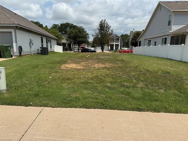 1306 Oakcrest Drive , Providence Village, TX 76227