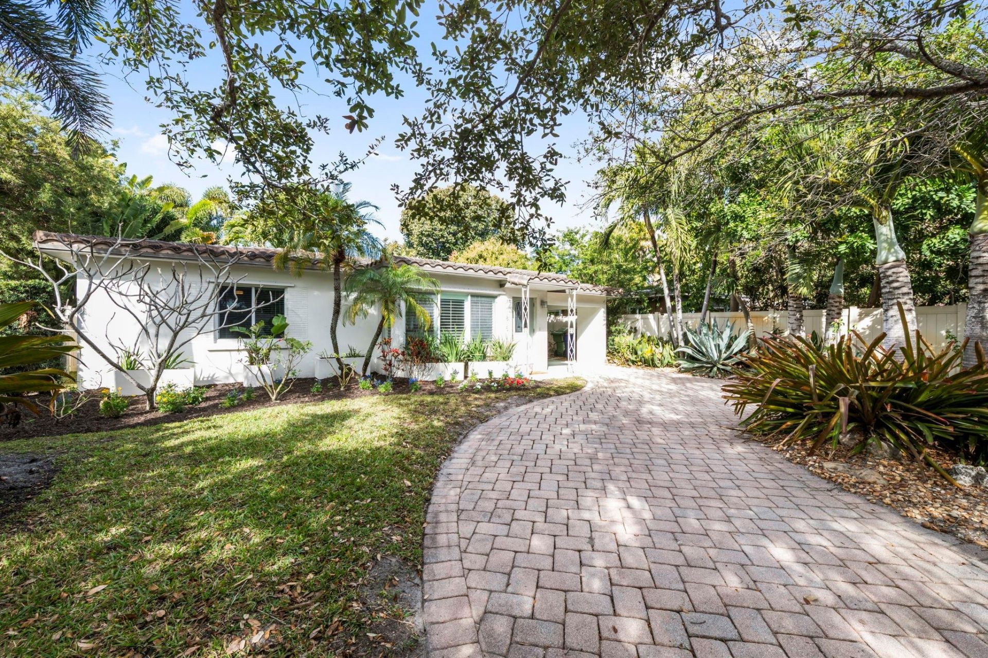 1815 N Victoria Park Road, Fort Lauderdale, FL 33305 Photo