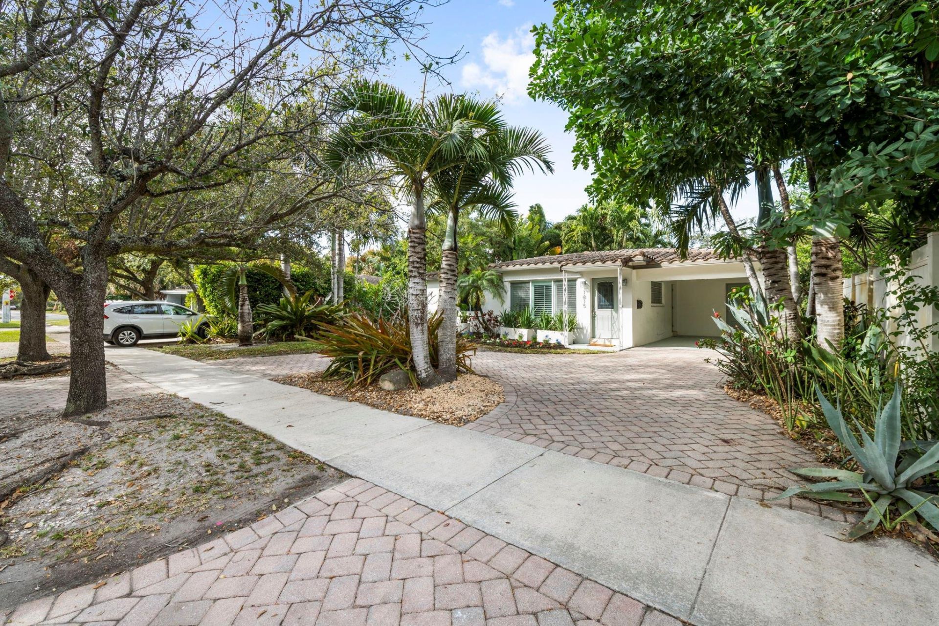 1815 N Victoria Park Road, Fort Lauderdale, FL 33305 Photo