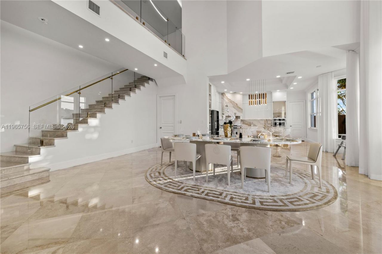 16479 NE 30th Ave, North Miami Beach, FL 33160 Photo