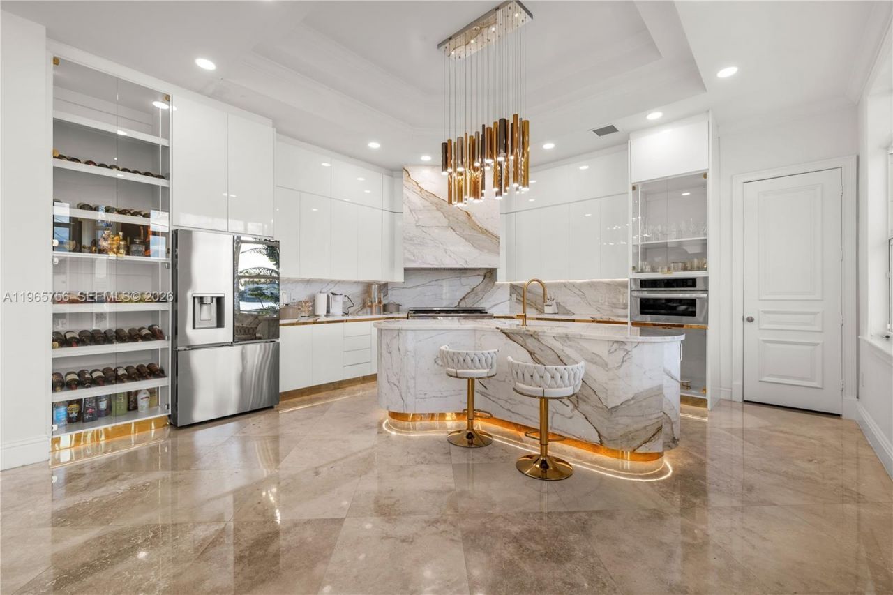 16479 NE 30th Ave, North Miami Beach, FL 33160 Photo